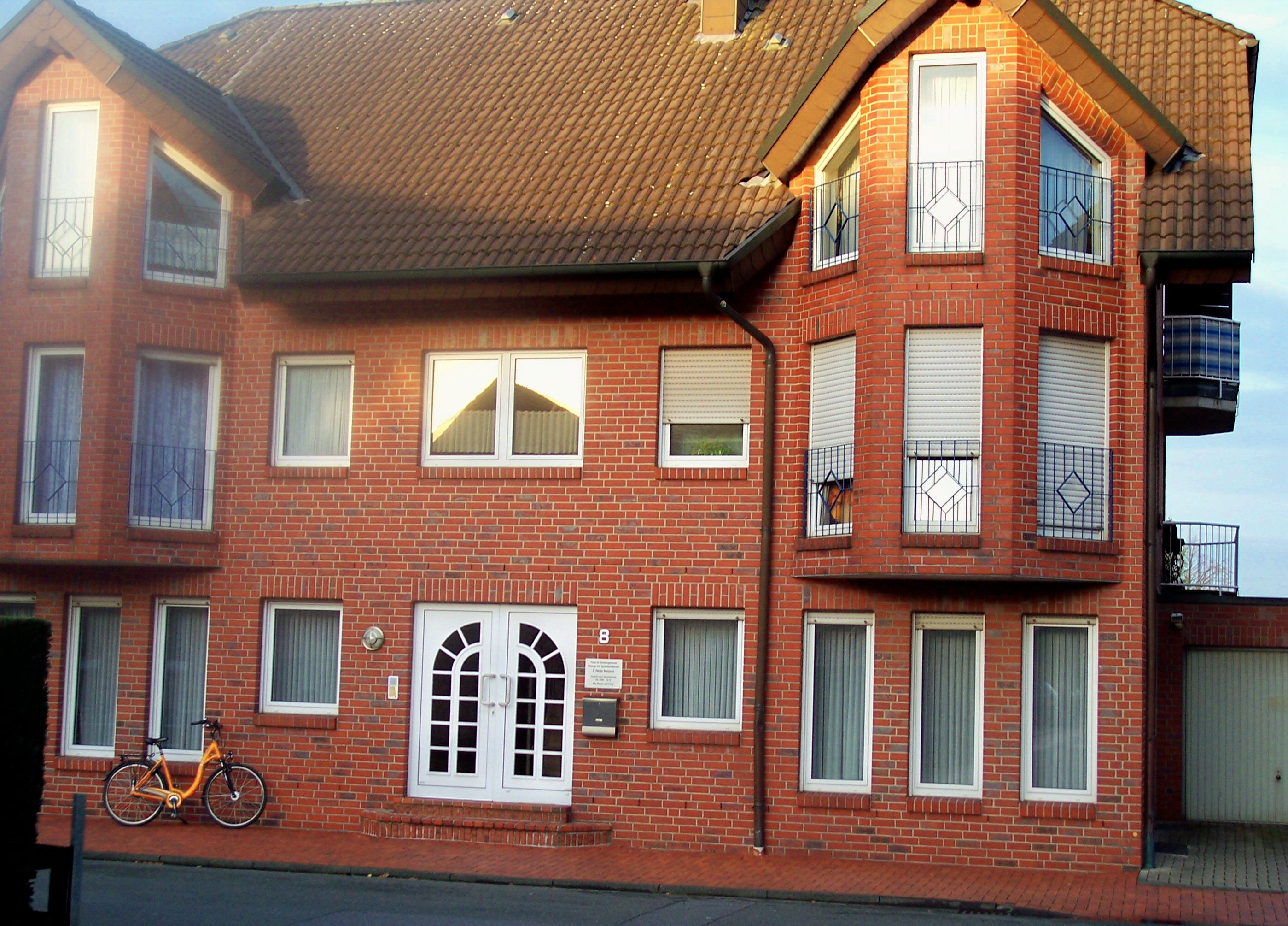 Praxis Perez  - Tembrinkstraße 8 - 48683 Ahaus -  Tel. 02561- 5412